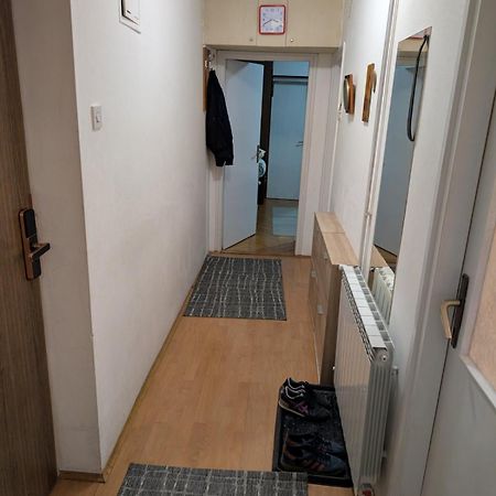 Stan Uzice Apartment Exterior photo