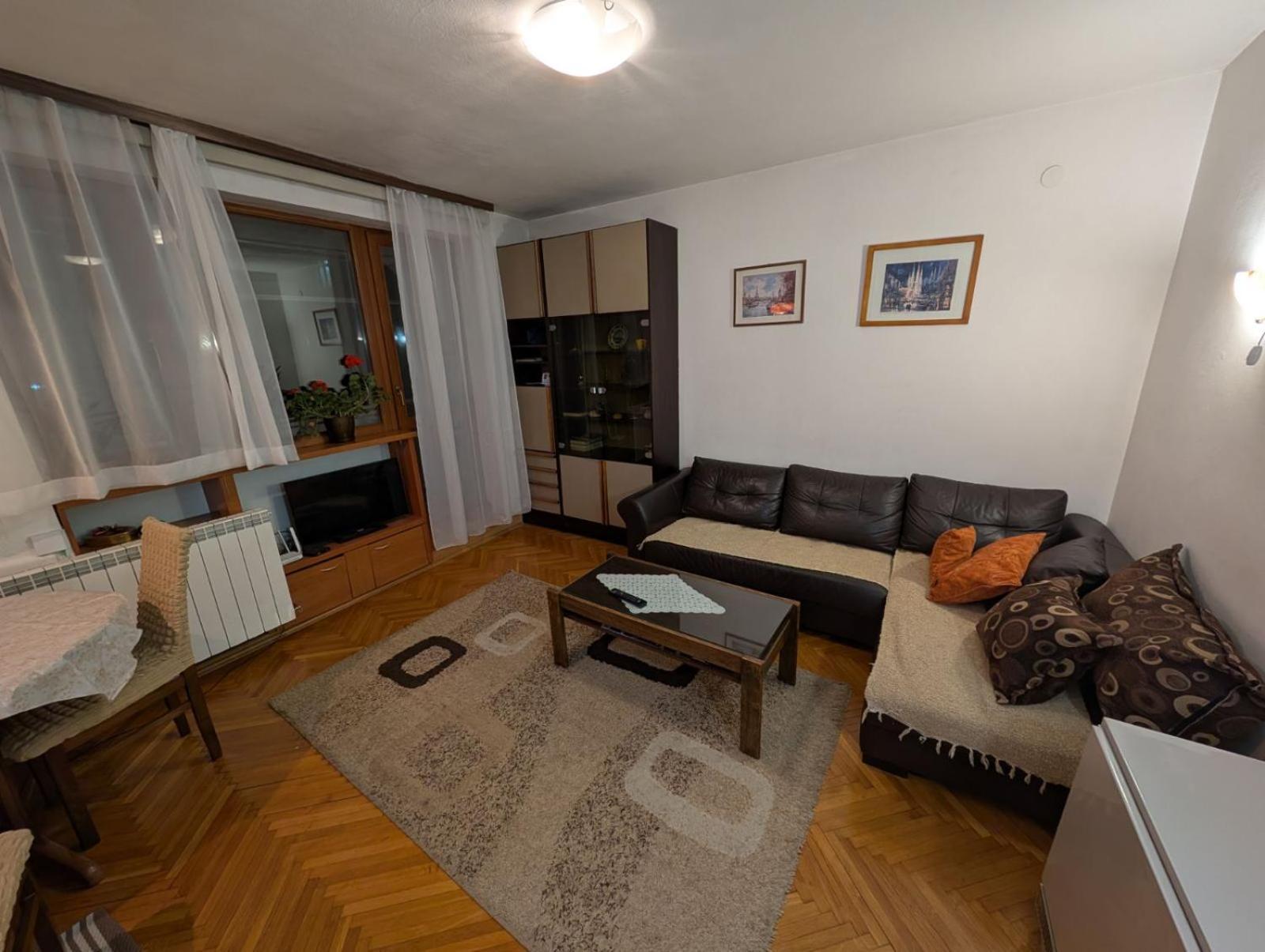 Stan Uzice Apartment Exterior photo